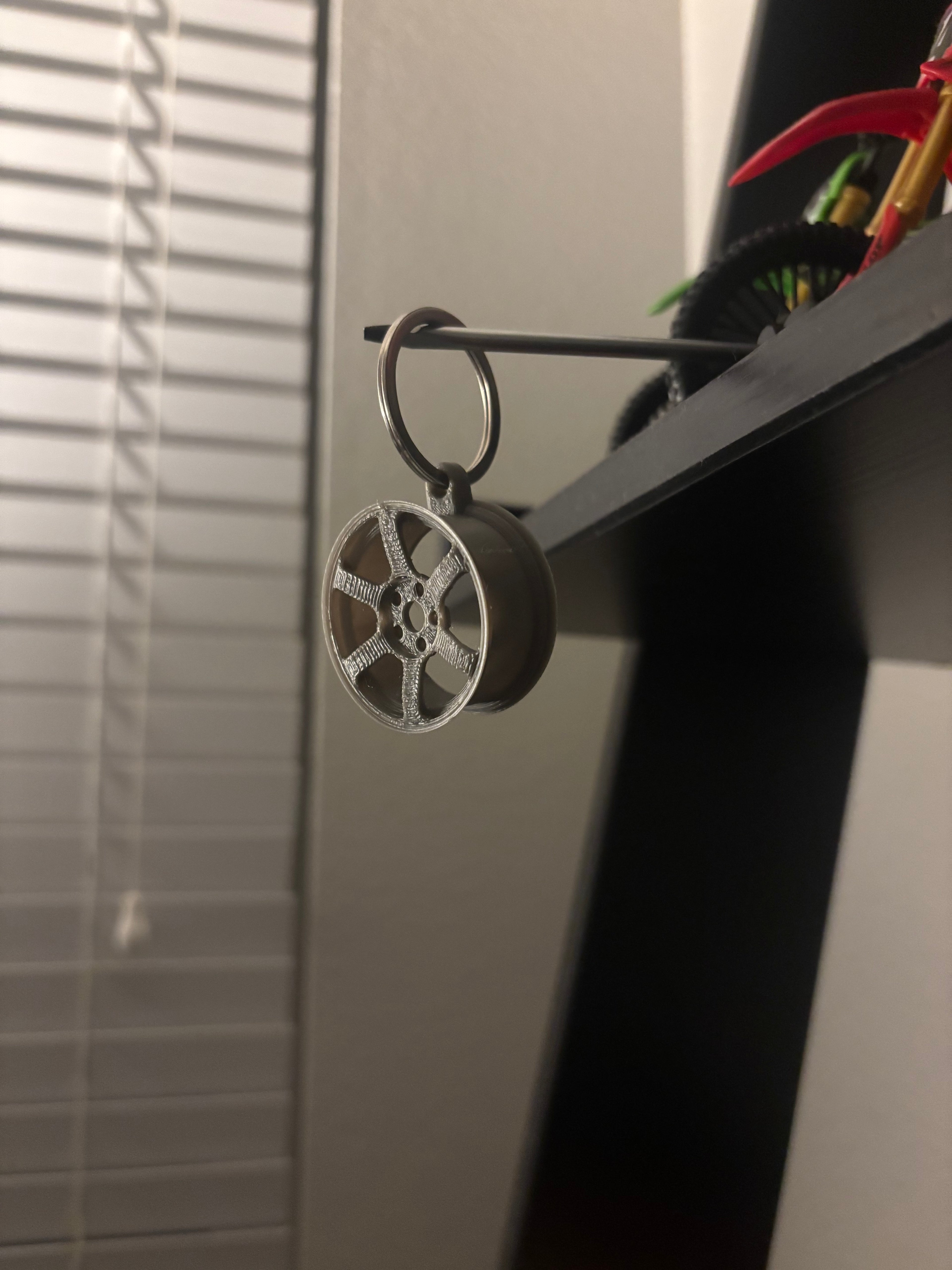 6 Spoke Rim Keychain