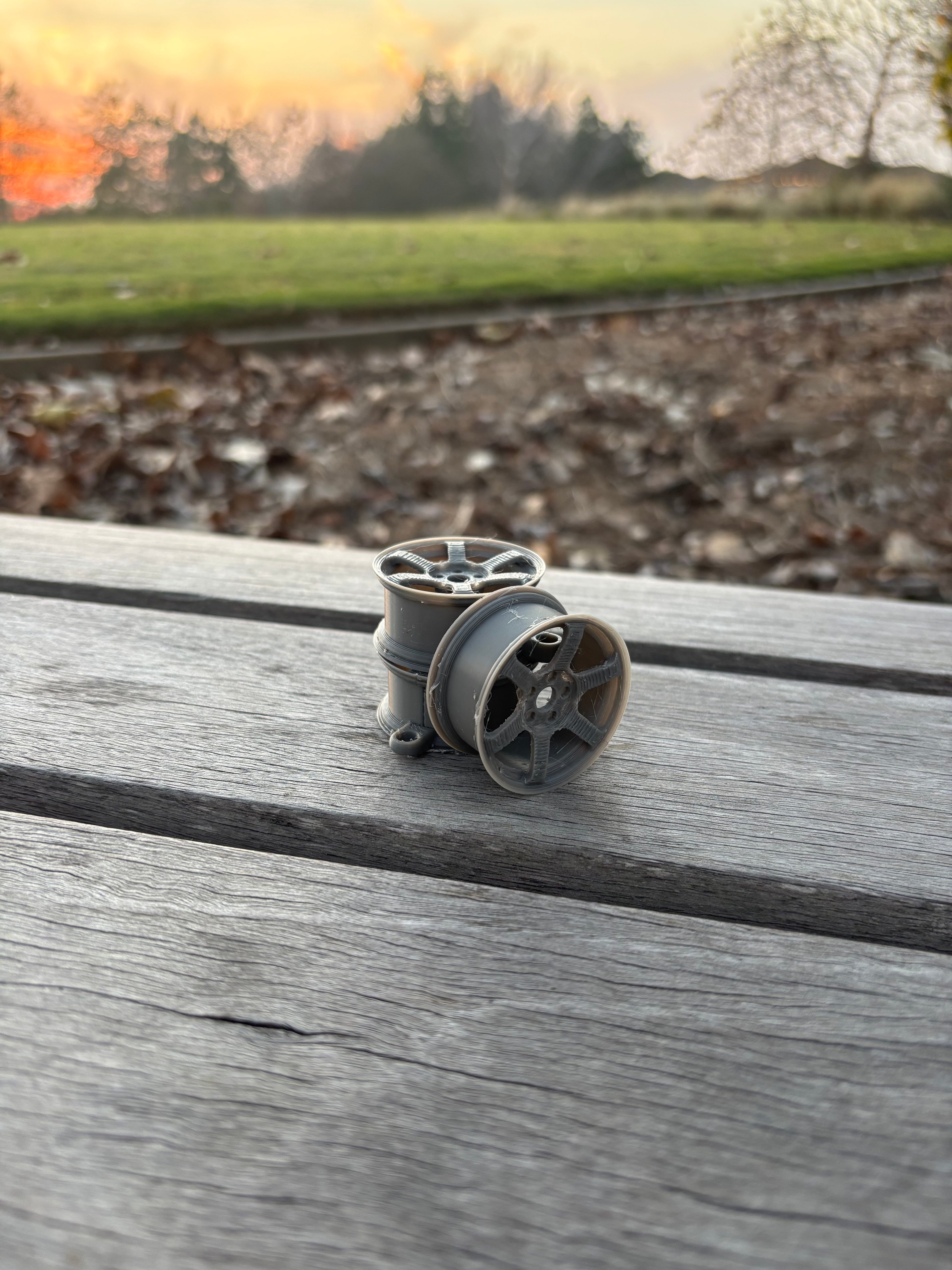 6 Spoke Rim Keychain