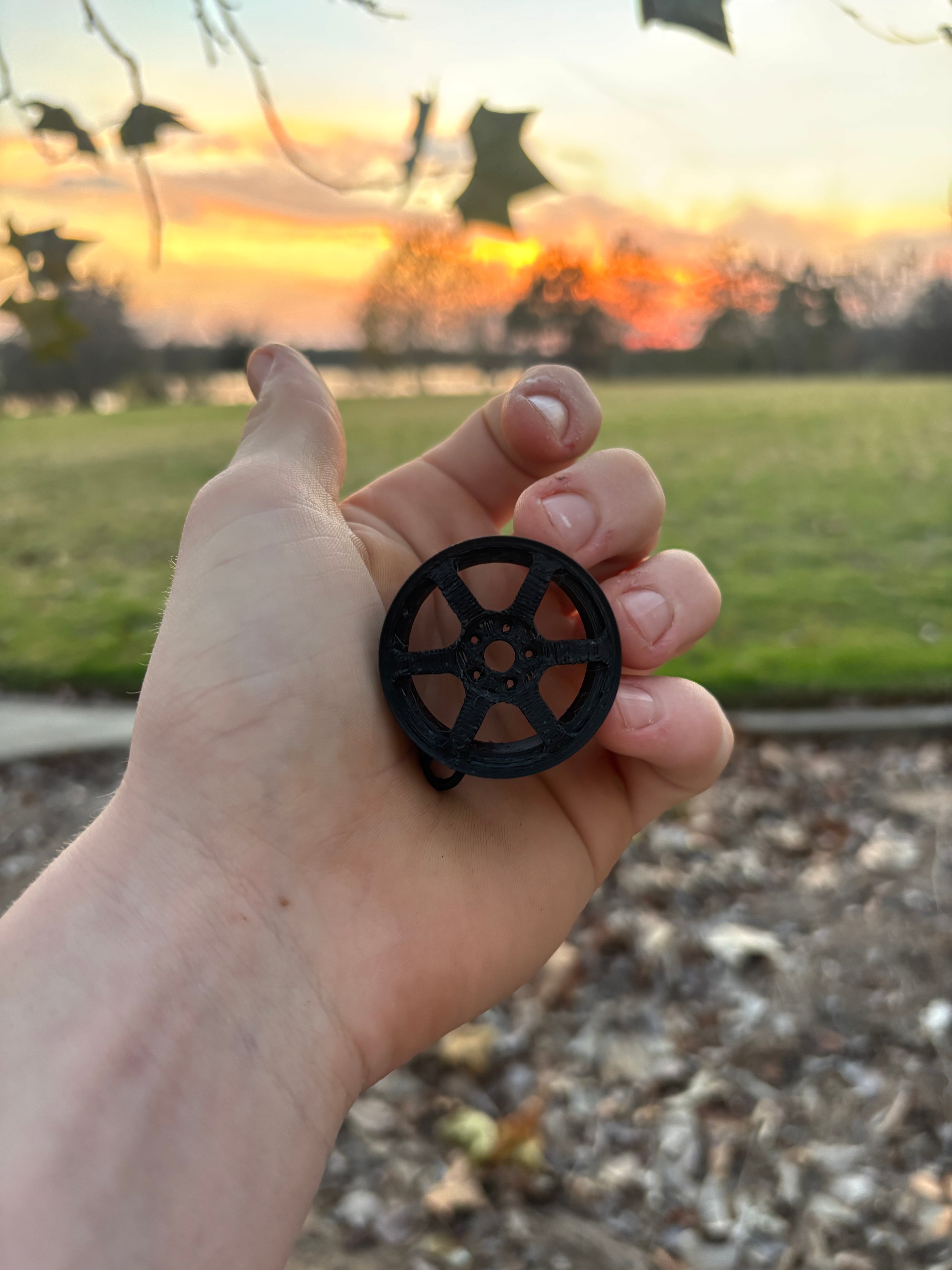 6 Spoke Rim Keychain